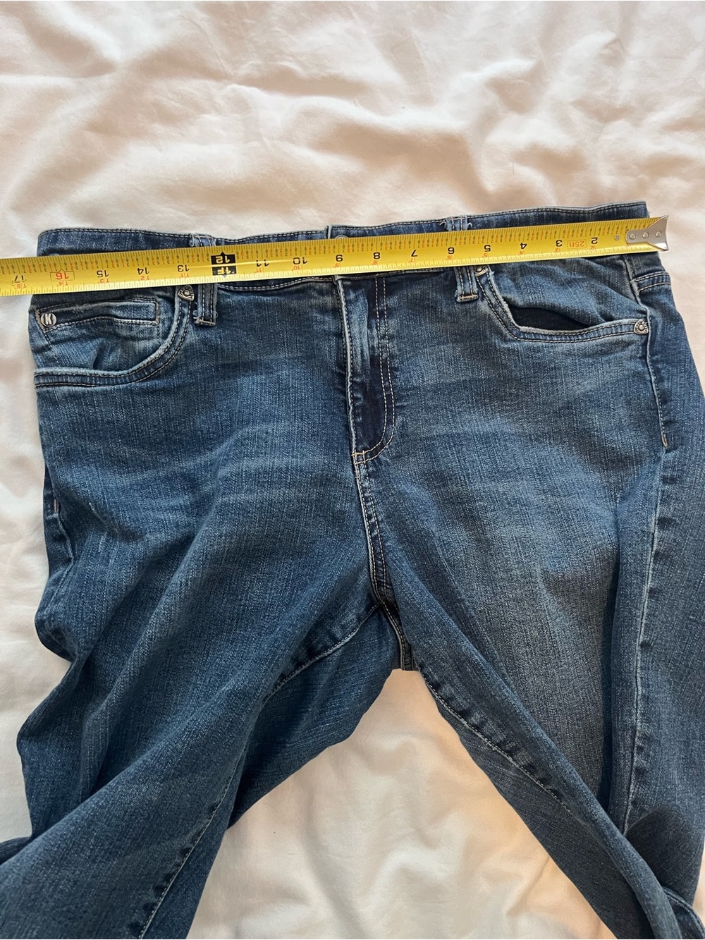 KUT from the Kloth Katy Boyfriend Blue Jeans Distressed Whiskered Size 12 - Picture 6 of 11
